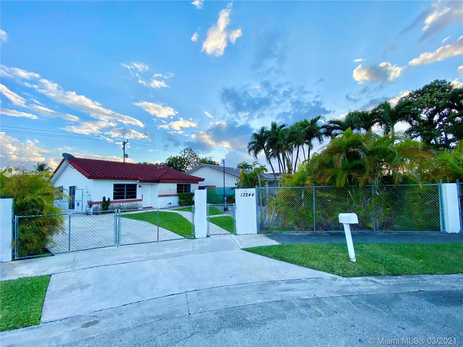 13244 SW 40 Ter, Miami, FL 33175