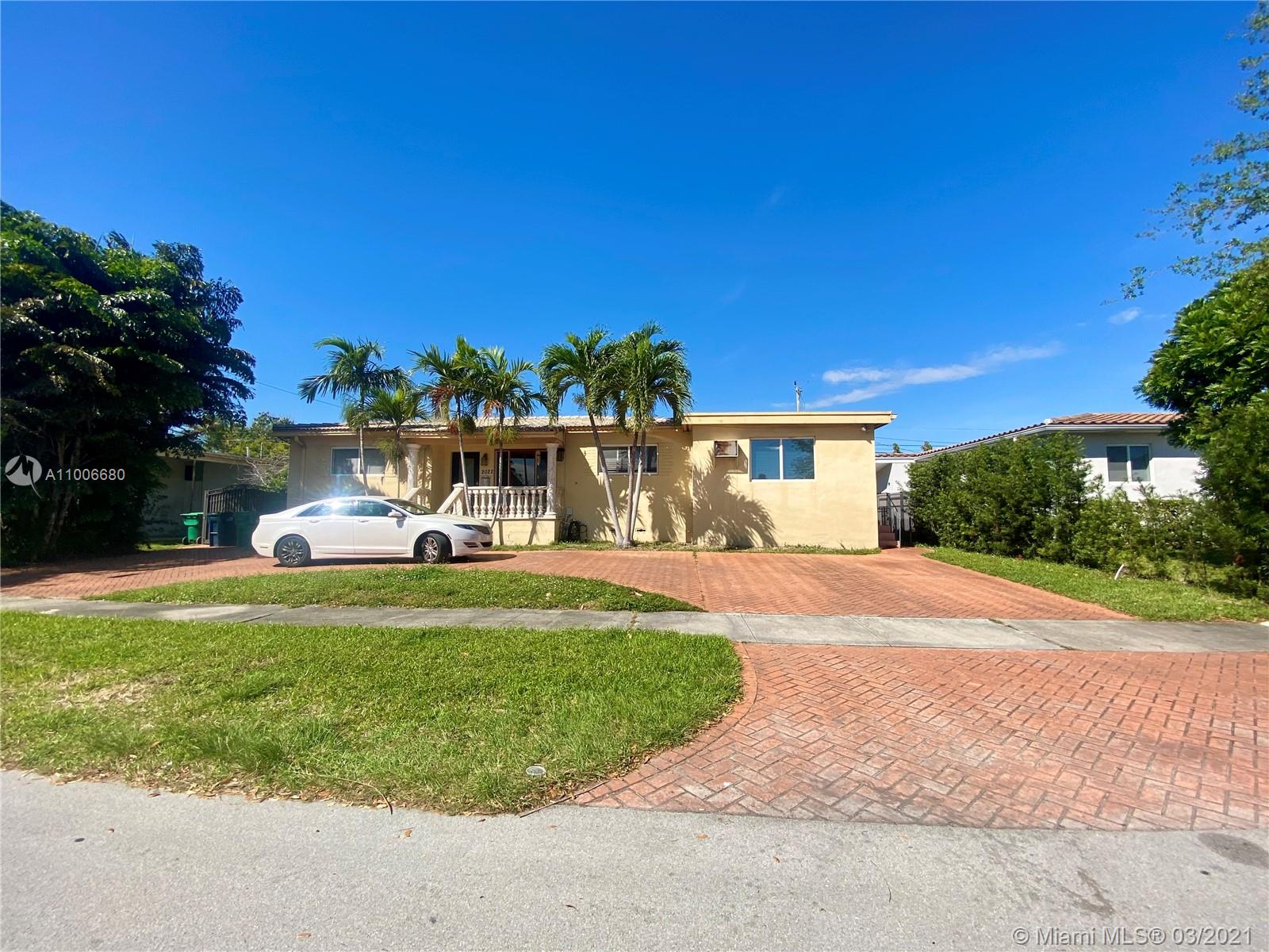 2022 SW 82nd Ct, Miami, FL 33155