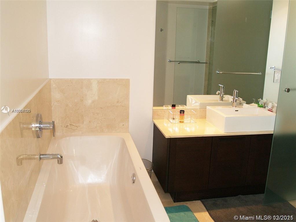 Sunny Isles Beach, FL 33160,250 Sunny Isles Blvd #3-603