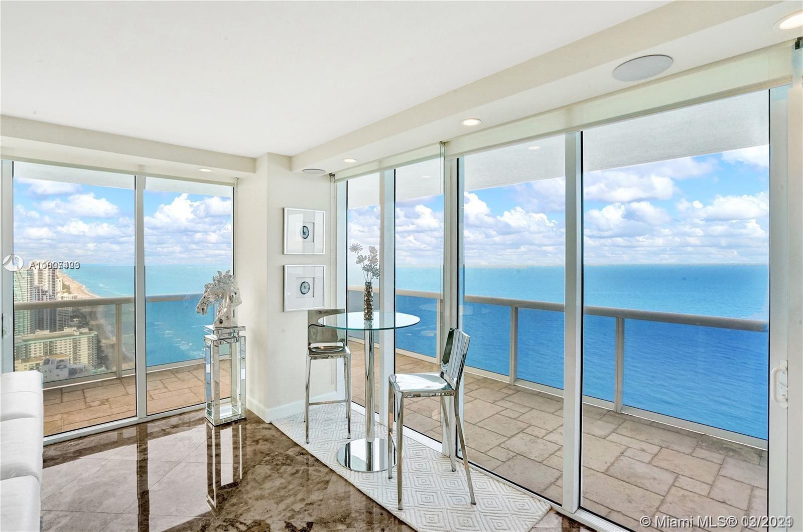 Hallandale Beach, FL 33009,1830 S Ocean Dr #4701