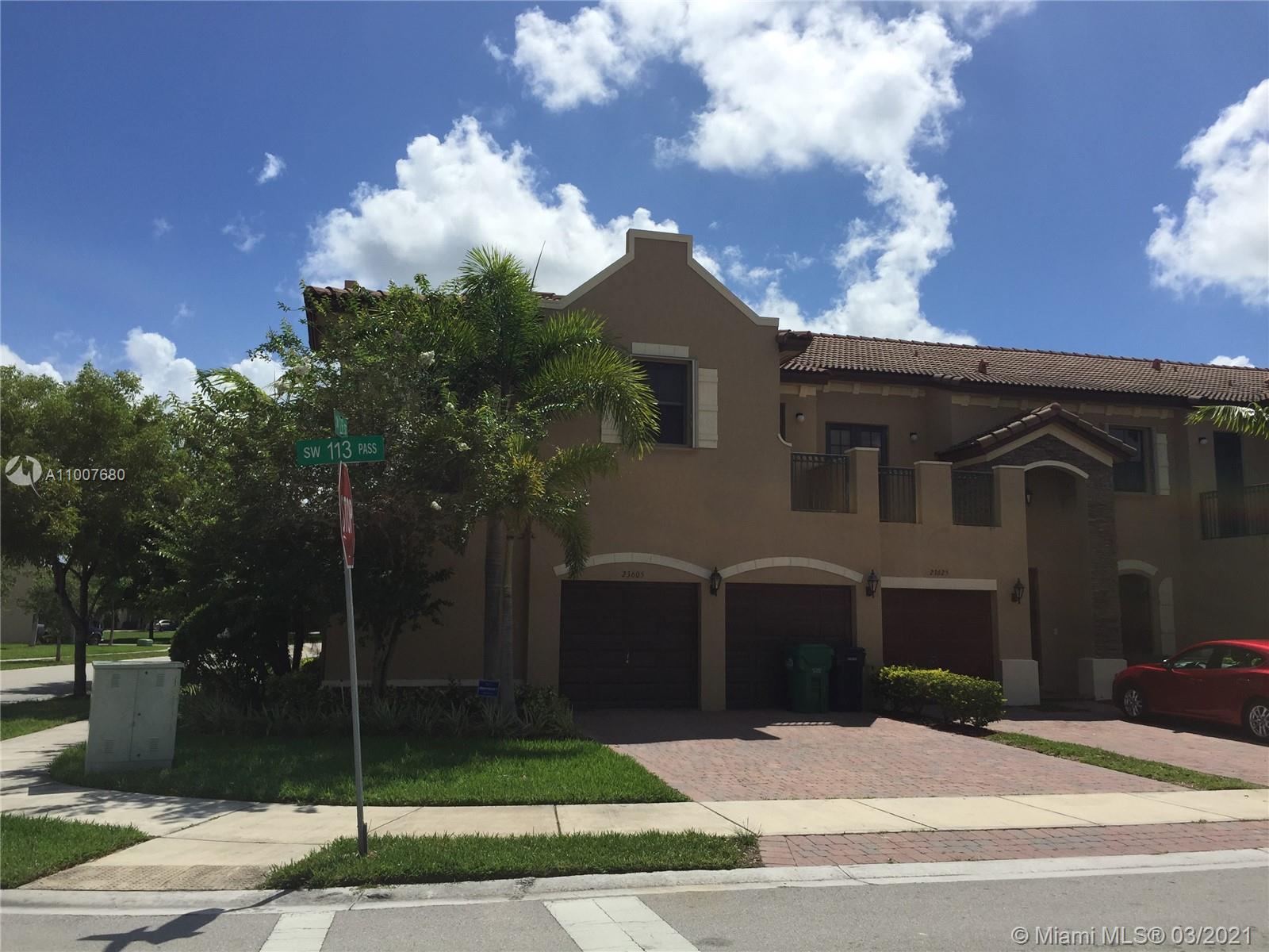 FABULOUS & SPACIOUS CORNER UNIT TOWNHOUSE, AT SILVER PALMS BY LENNAR. 4 BED 2.5 BATH. TILED DOWNSTAIRS, CARPET UPSTAIRS.LAKE VIEW. OPEN KITCHEN,STAINLESS STEEL APPLIANCES, FULL SIZE WASHER&DRYER, LARGE LIVING DINNING AREA. NICE MASTER W ROMAN TUB & GLASS SHOWER, ENJOY CLUBHOUSE WITH HUGE LAKE POOL,KIDS POOL, FITNESS CENTER, KIDS WATER PARK, BBQ AREA, 24 HR SECURITY. CLOSE TO US1, EASY ACCESS TO TURNPIKE. 1ST MONTH & 2 MONTHS SECURITY DEPOSIT. PLEASE SEE ATTACHMENTS.