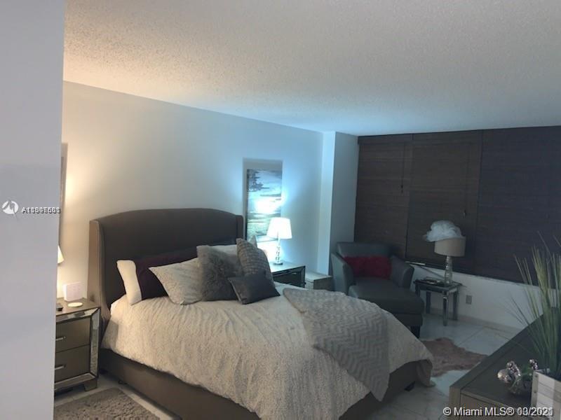 Hallandale Beach, FL 33009,600 Three Islands Blvd #1117