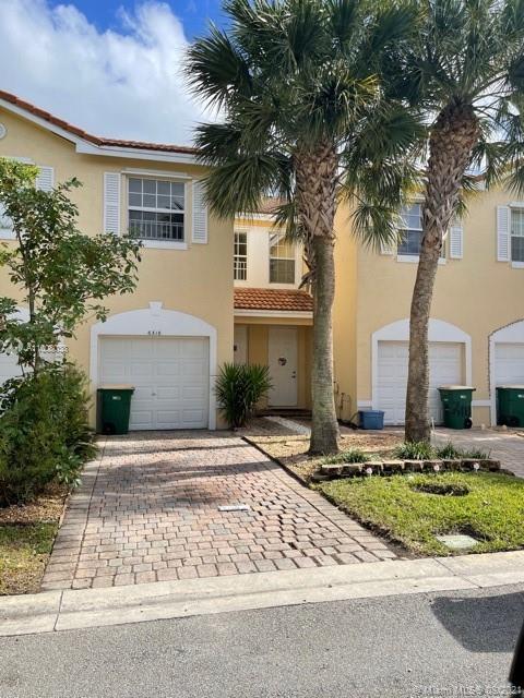 6316 Landings Way #6316, Tamarac, FL 33321