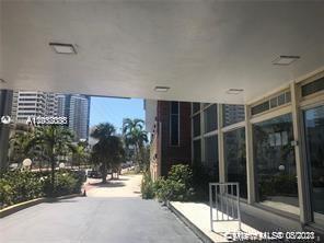 Miami Beach, FL 33141,6484 Indian Creek Drive #112