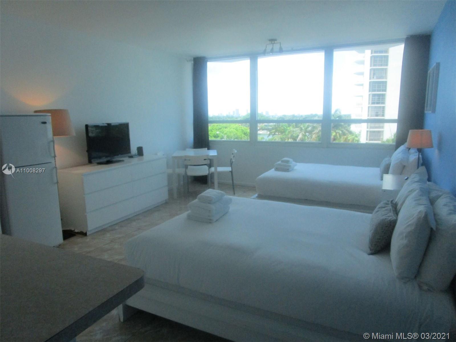 Miami Beach, FL 33140,5445 Collins Ave #406