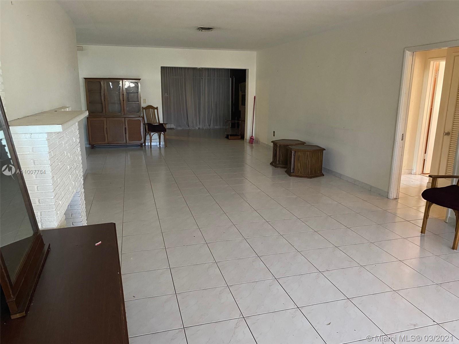 Photo 2 of 9057 Dickens Ave in Surfside - MLS A11007764