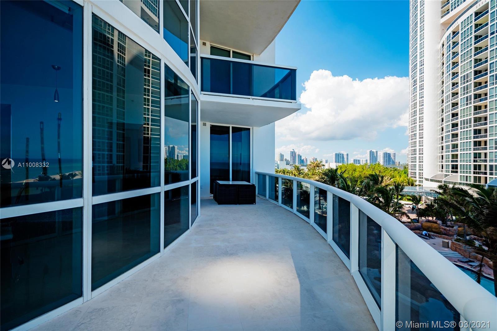 Sunny Isles Beach, FL 33160,18101 Collins Ave #609