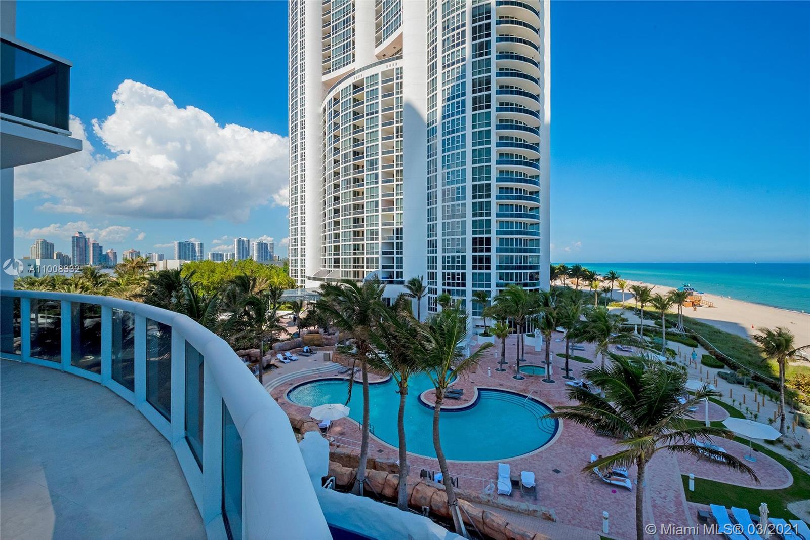 Sunny Isles Beach, FL 33160,18101 Collins Ave #609