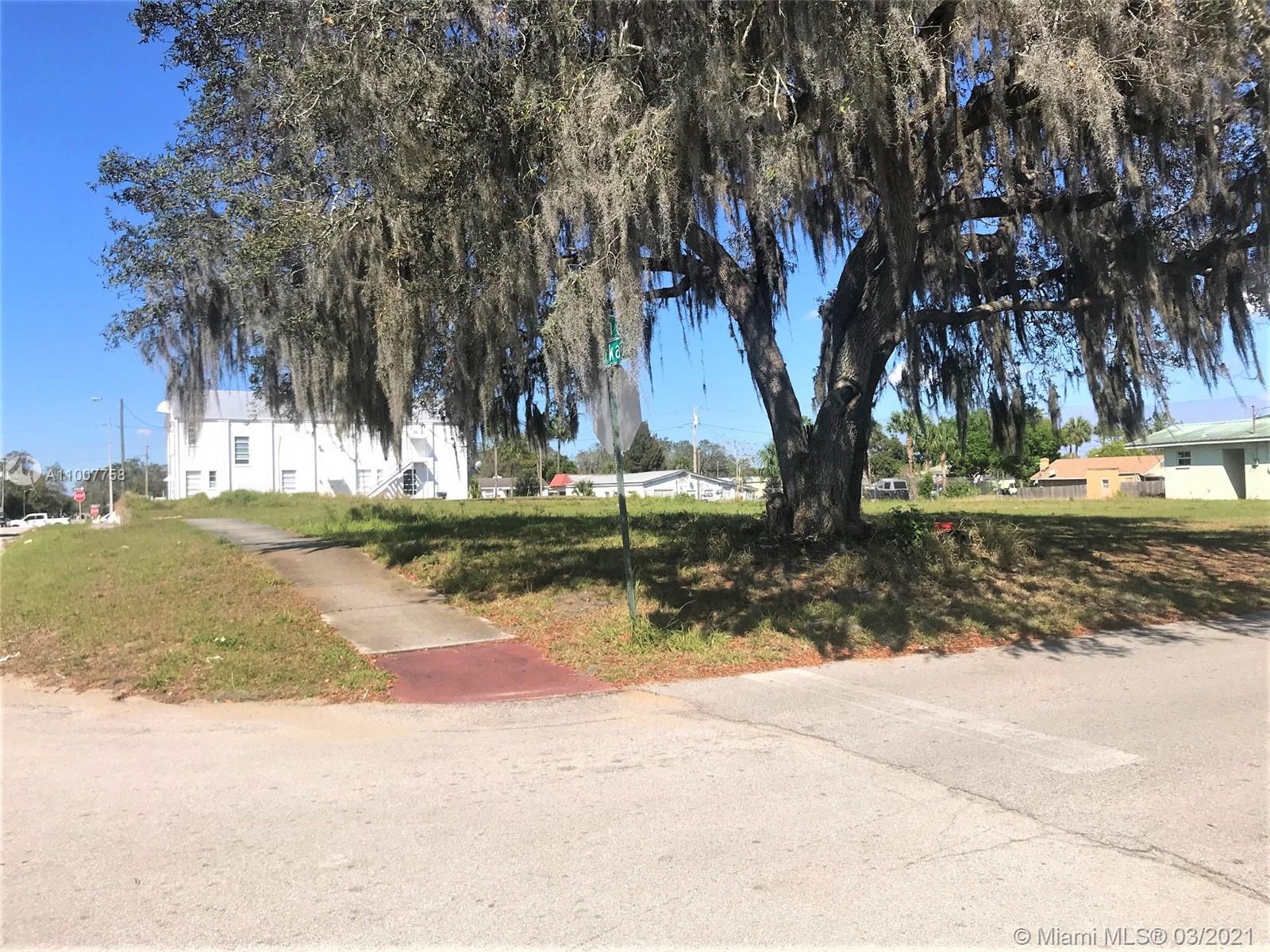 936 W Pine St, Other City - In The State Of Florida, FL 33825