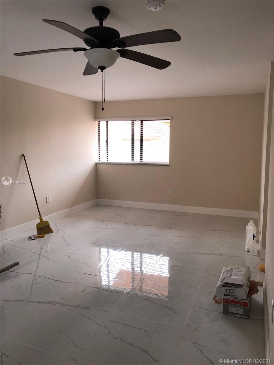 Hialeah, FL 33016,2735 W 62nd St #207