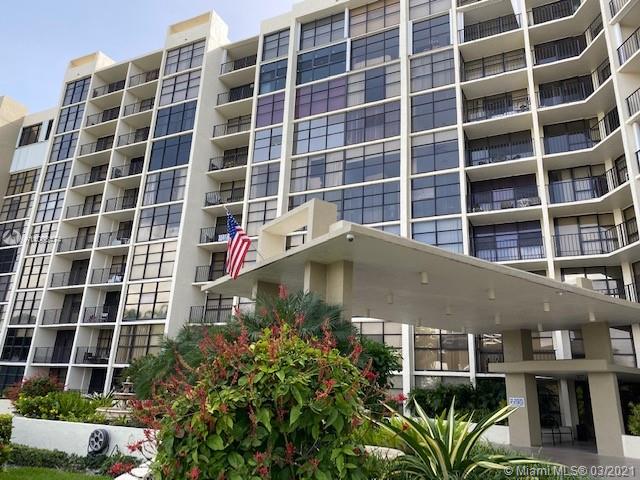 600 Parkview Dr #325, Hallandale Beach, FL 33009