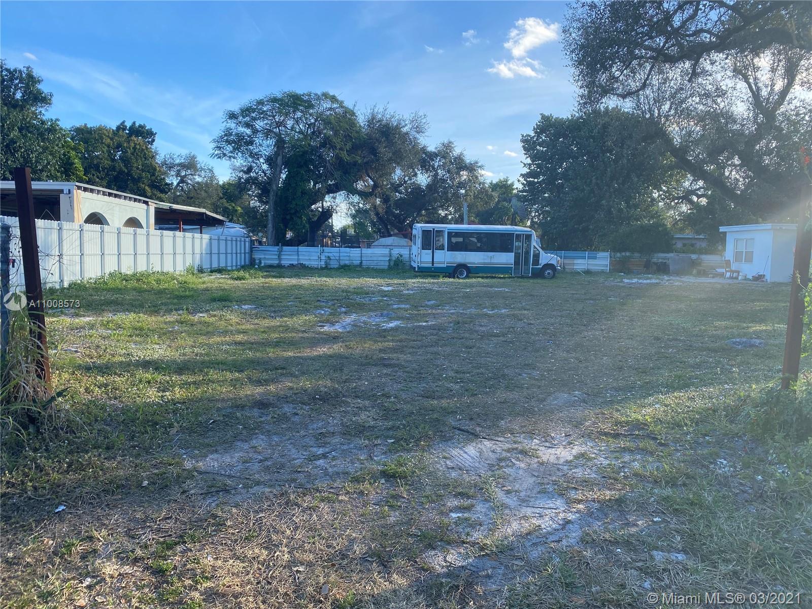 Miami Gardens, FL 33056,171 NW 171st