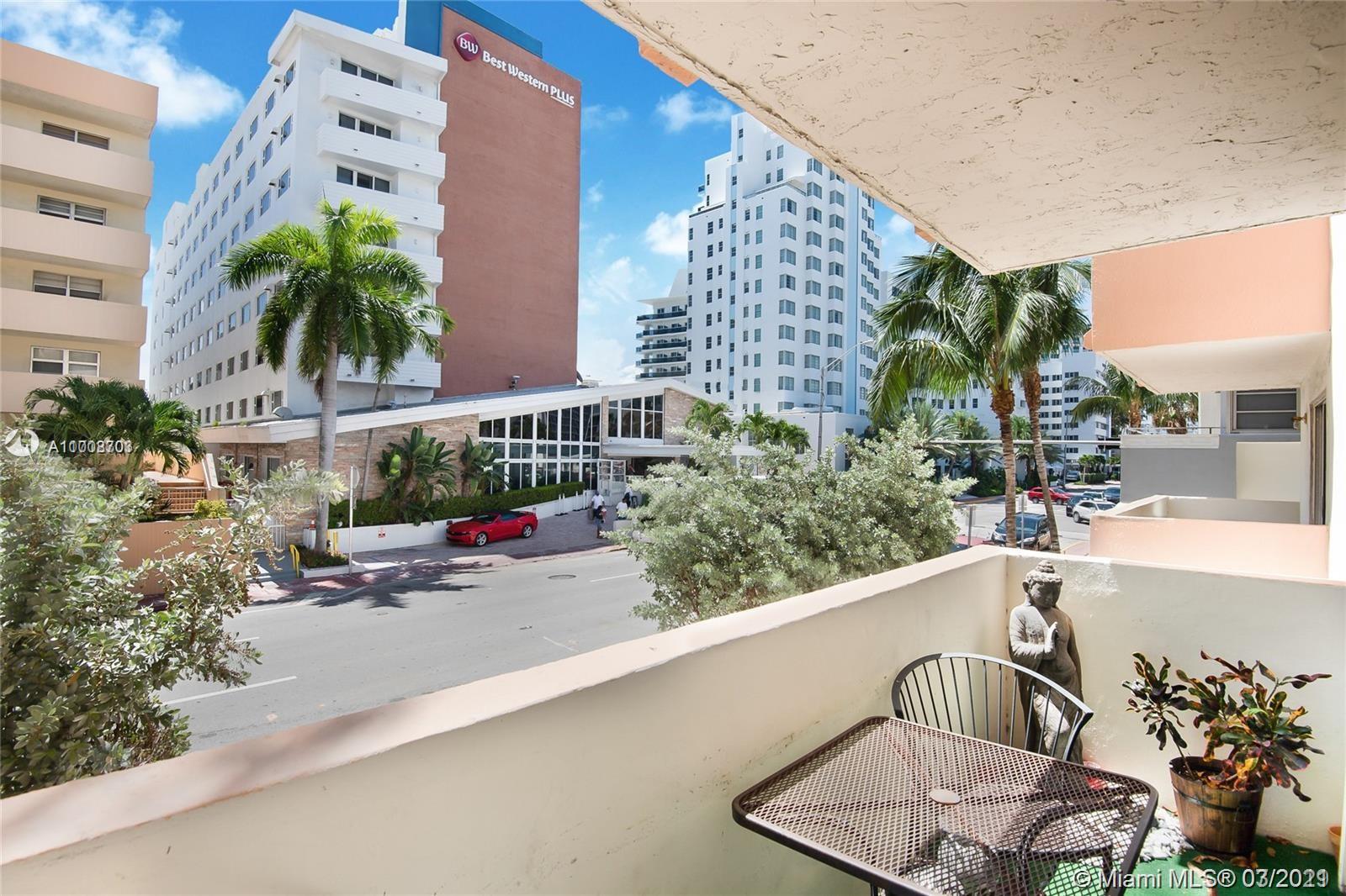 Miami Beach, FL 33140,4122 Collins Ave #3A