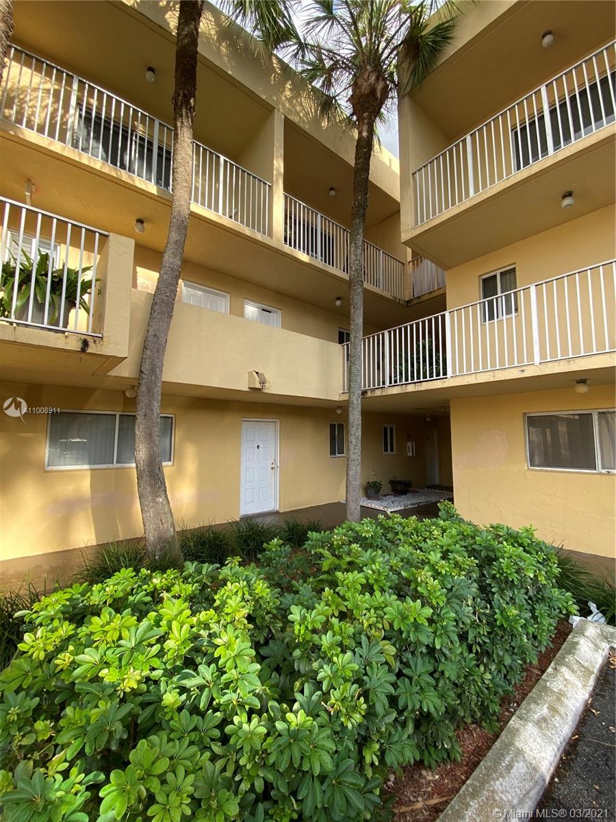 2680 W 76th St #102, Hialeah, FL 33016