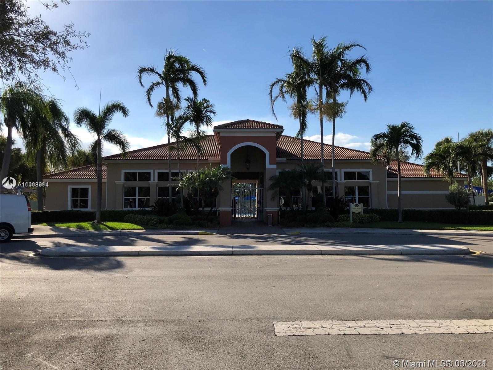 Hollywood, FL 33019,1135 Buttonwood Ln #1135