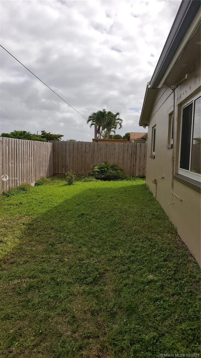 Pembroke Pines, FL 33024,9361 NW 24th Pl