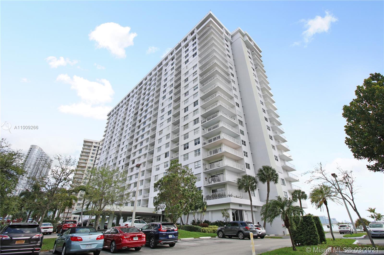 Sunny Isles Beach, FL 33160,500 Bayview Dr #1023