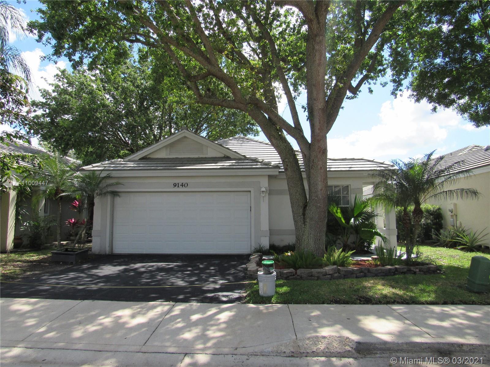 Davie, FL 33328,9140 N Lake Park Cir N