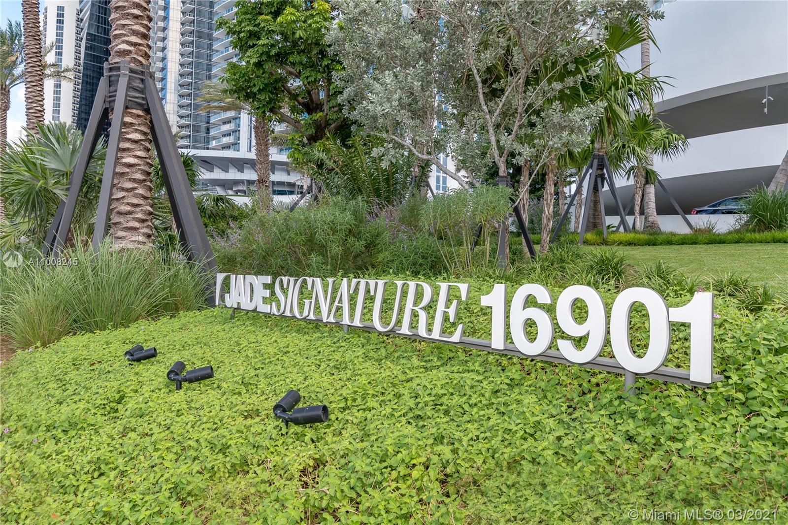 16901 Collins Ave #905, Sunny Isles Beach, FL 33160