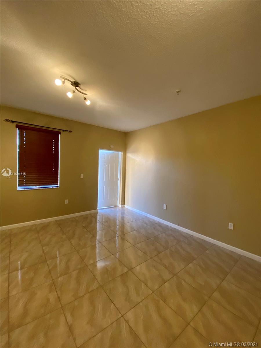 Hialeah, FL 33015,17350 NW 67th Ave #110