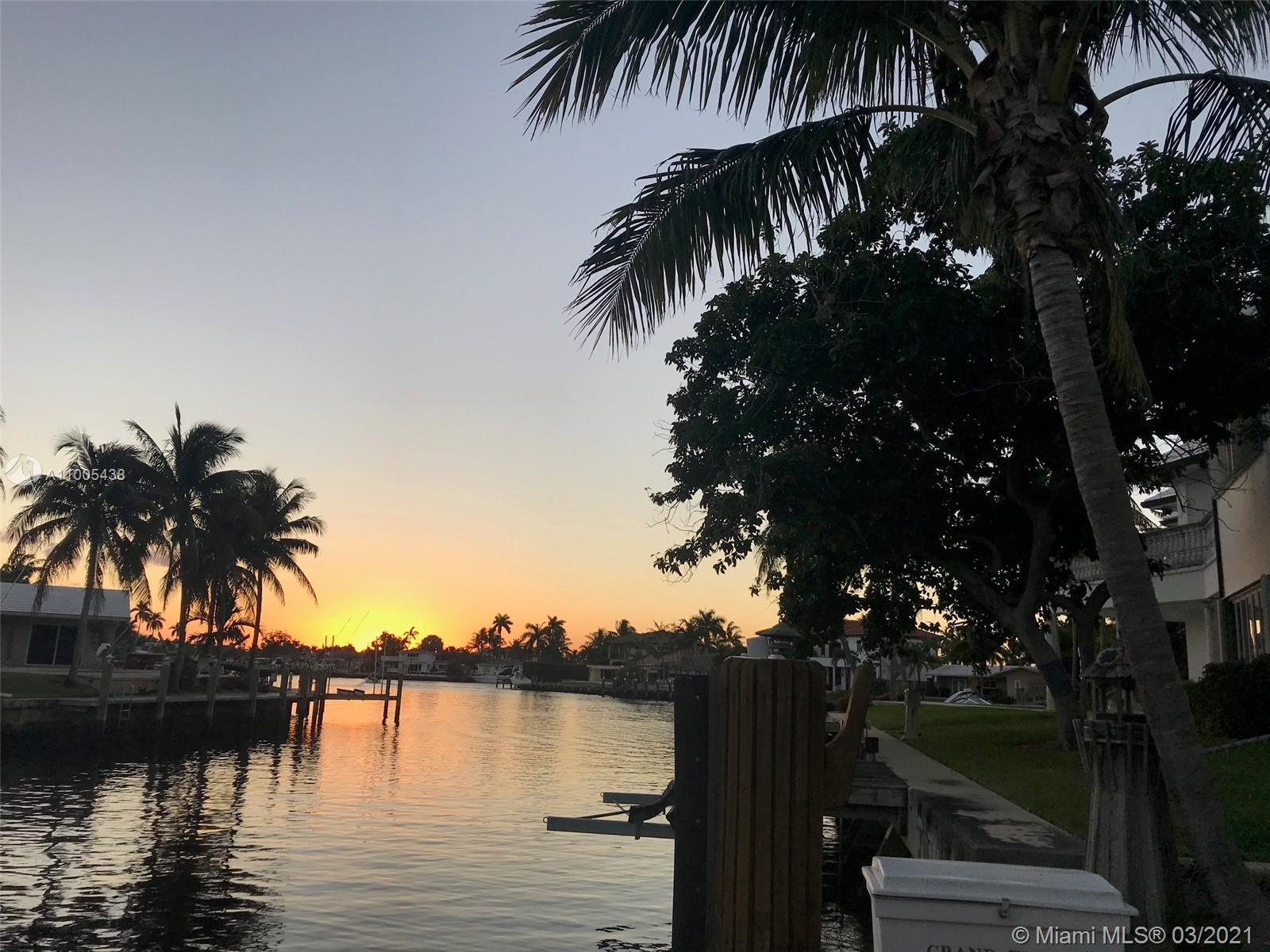 570 SE 12th St,  Pompano Beach,  FL 33060