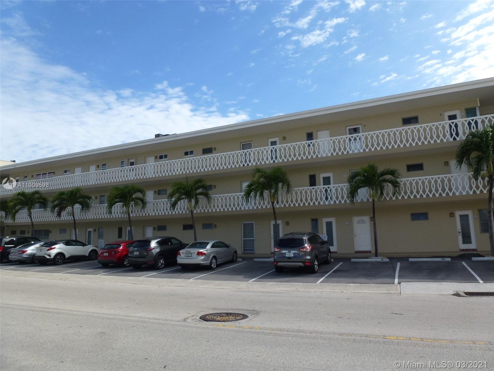 Hallandale Beach, FL 33009,450 Golden Isles Dr #1G