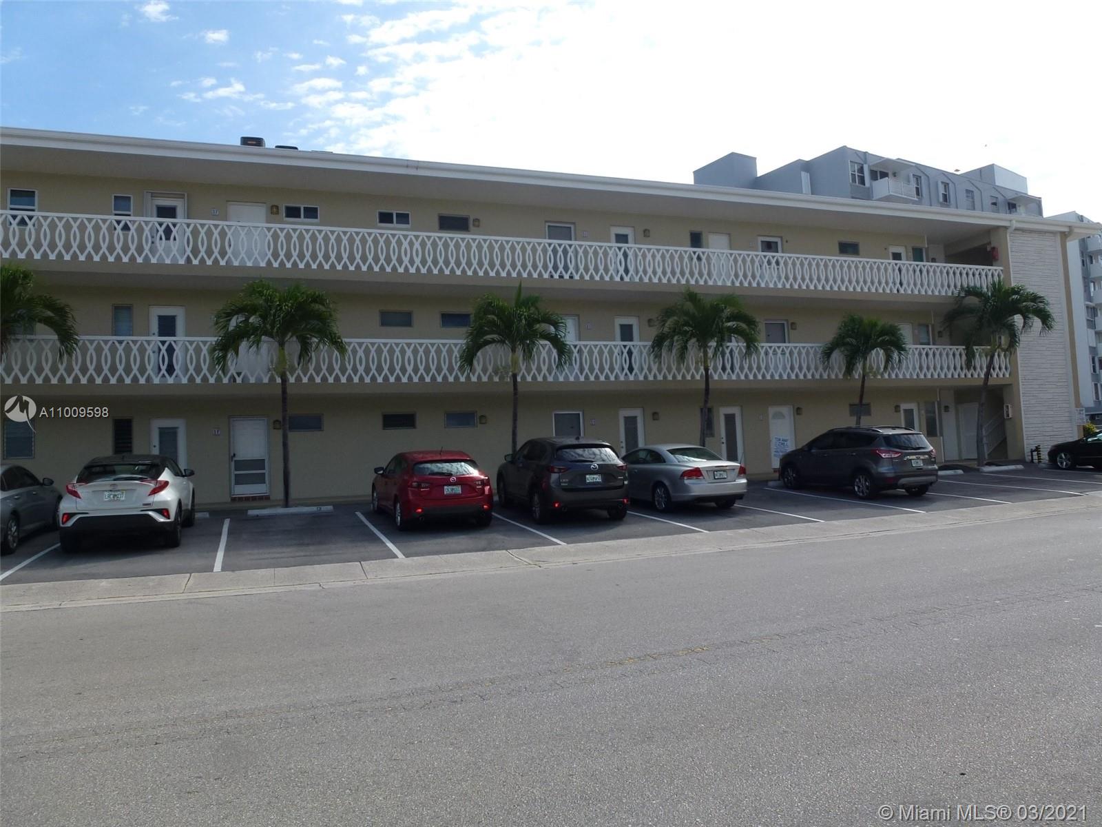 Hallandale Beach, FL 33009,450 Golden Isles Dr #1G