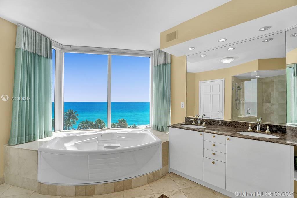 Sunny Isles Beach, FL 33160,17555 Collins Ave #801