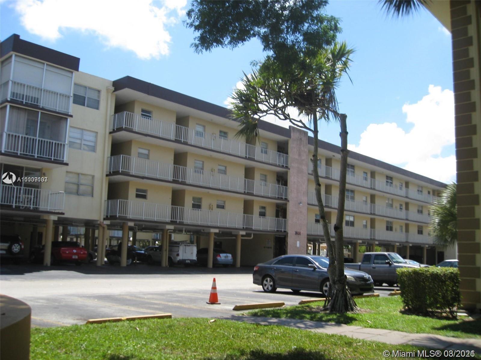 Hollywood, FL 33021,1600 Tallwood Ave #308