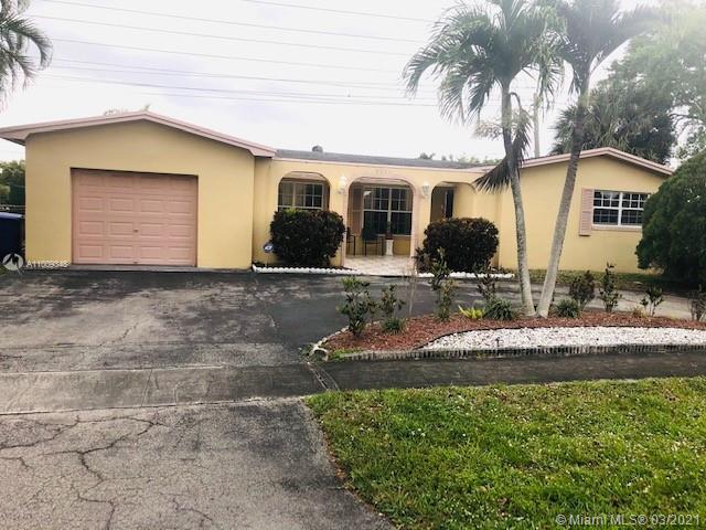 8205 NW 24th Ct, Pembroke Pines, FL 33024