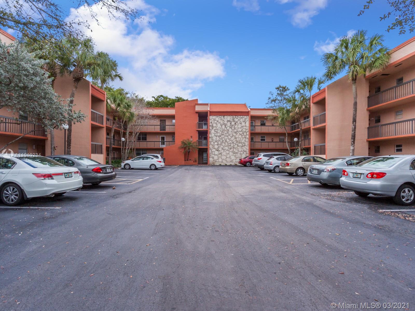 3140 Holiday Springs Blvd #9-205, Margate, FL 33063