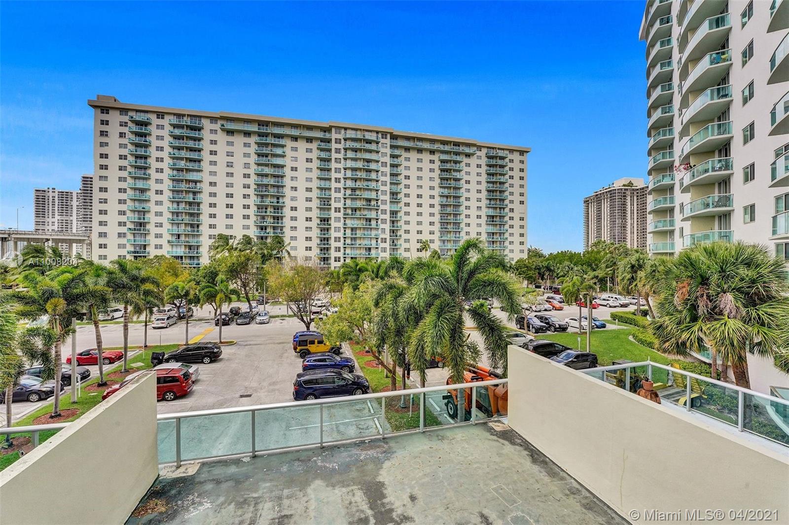 Sunny Isles Beach, FL 33160,19380 Collins Ave #311