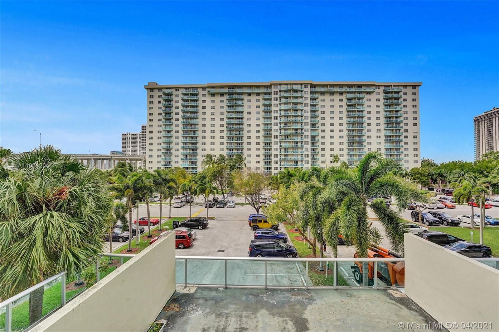 Sunny Isles Beach, FL 33160,19380 Collins Ave #311