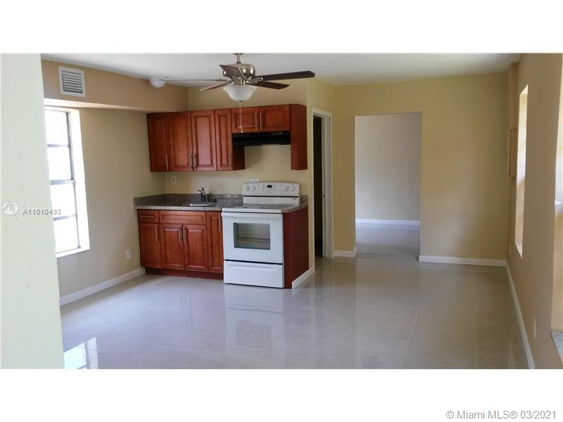 6111 Buchanan St, Hollywood, FL 33024