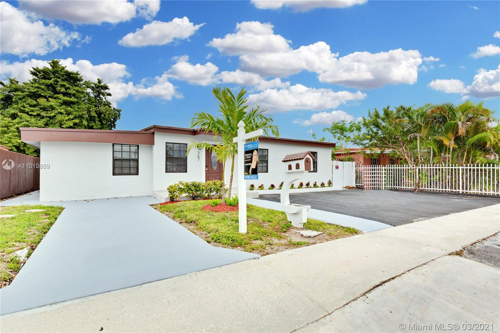 367 W 33rd St, Hialeah, FL 33012