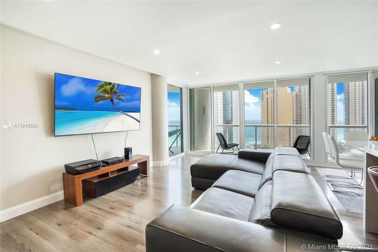 Sunny Isles Beach, FL 33160,16400 Collins Ave #1942