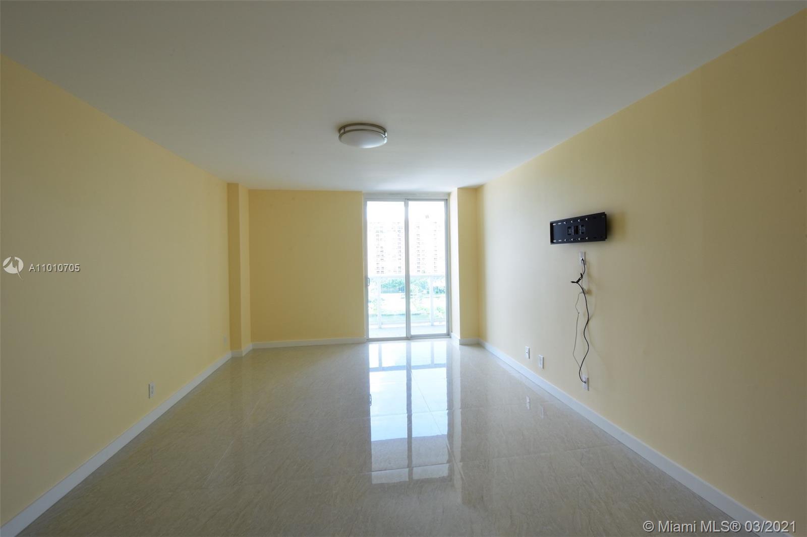 Sunny Isles Beach, FL 33160,100 Bayview Dr #831