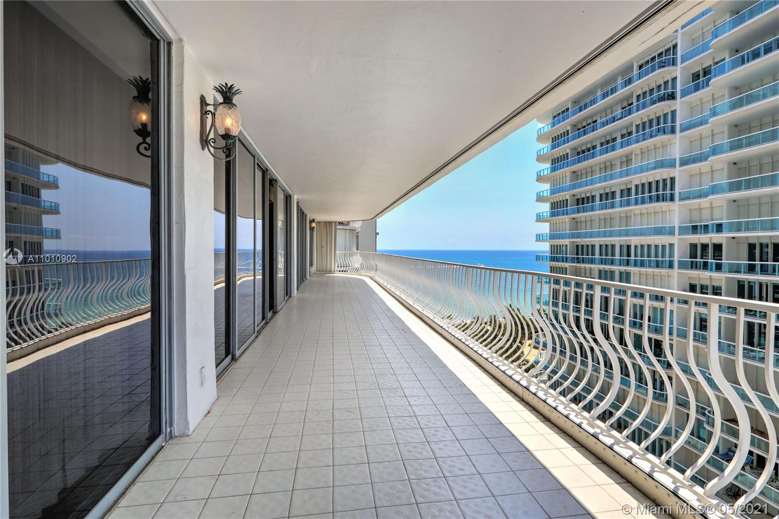 Bal Harbour, FL 33154,10155 Collins Ave #1105