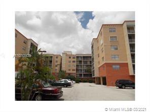 North Miami Beach, FL 33160,2821 NE 163rd St #2Q