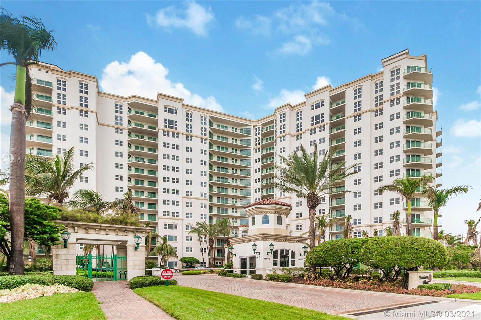 20000 E Country Club Dr #608, Aventura, FL 33180