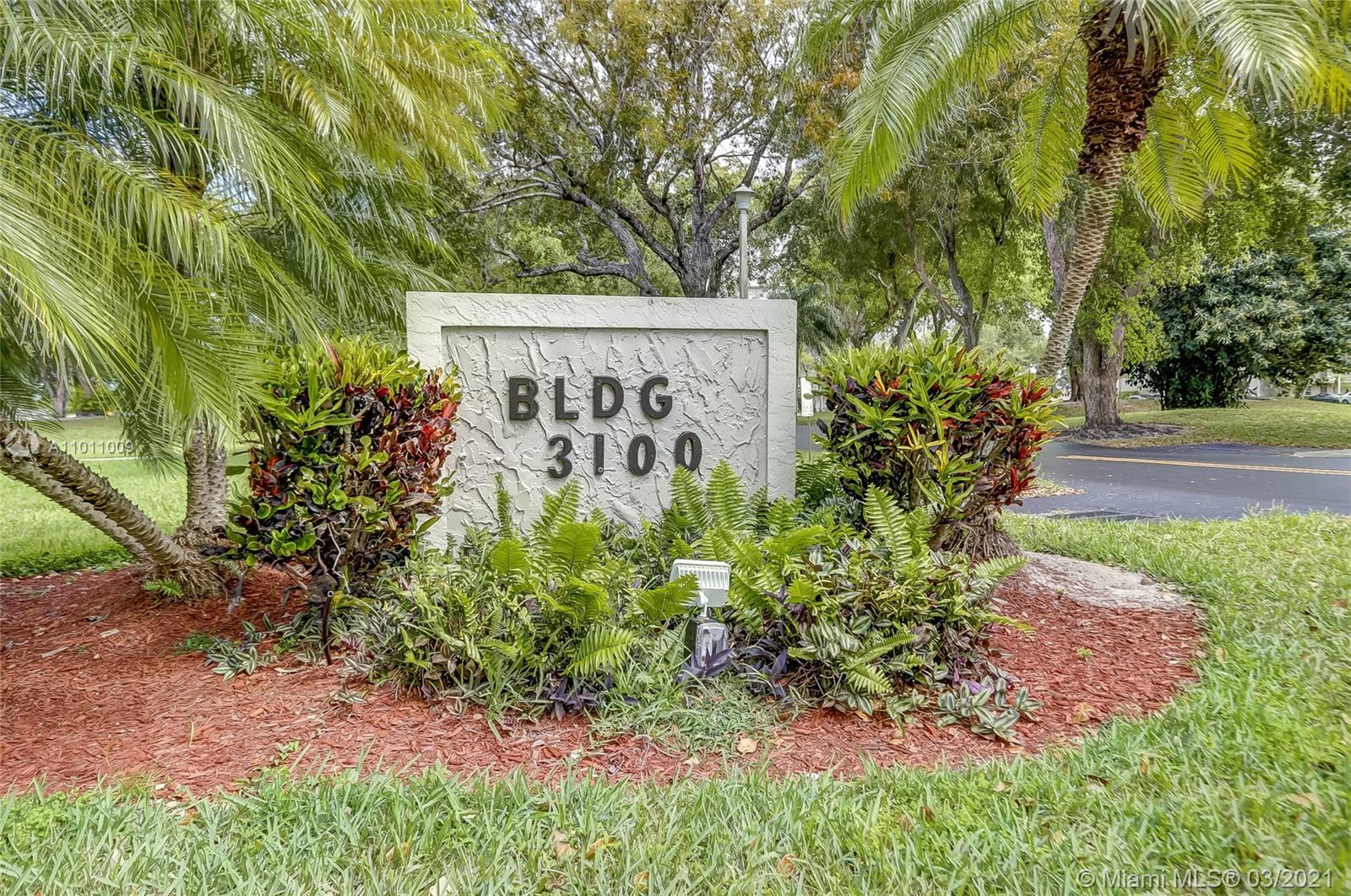 Davie, FL 33328,3100 W Rolling Hills Cir #606