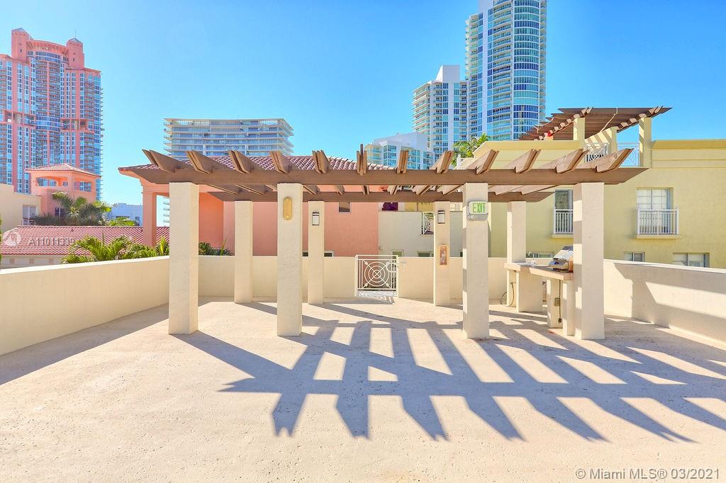 Miami Beach, FL 33139,140 Jefferson Ave #14007