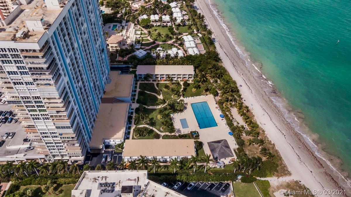 Key Biscayne, FL 33149,881 Ocean Dr #8A