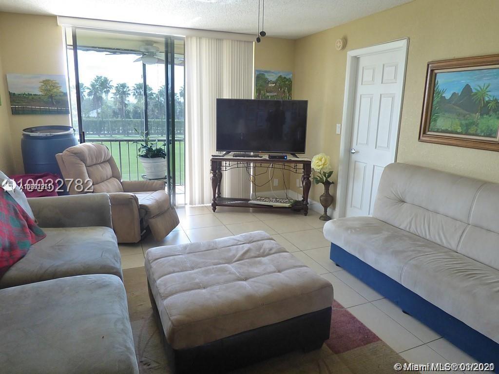 Pembroke Pines, FL 33025,9820 S Hollybrook Lake Dr #305