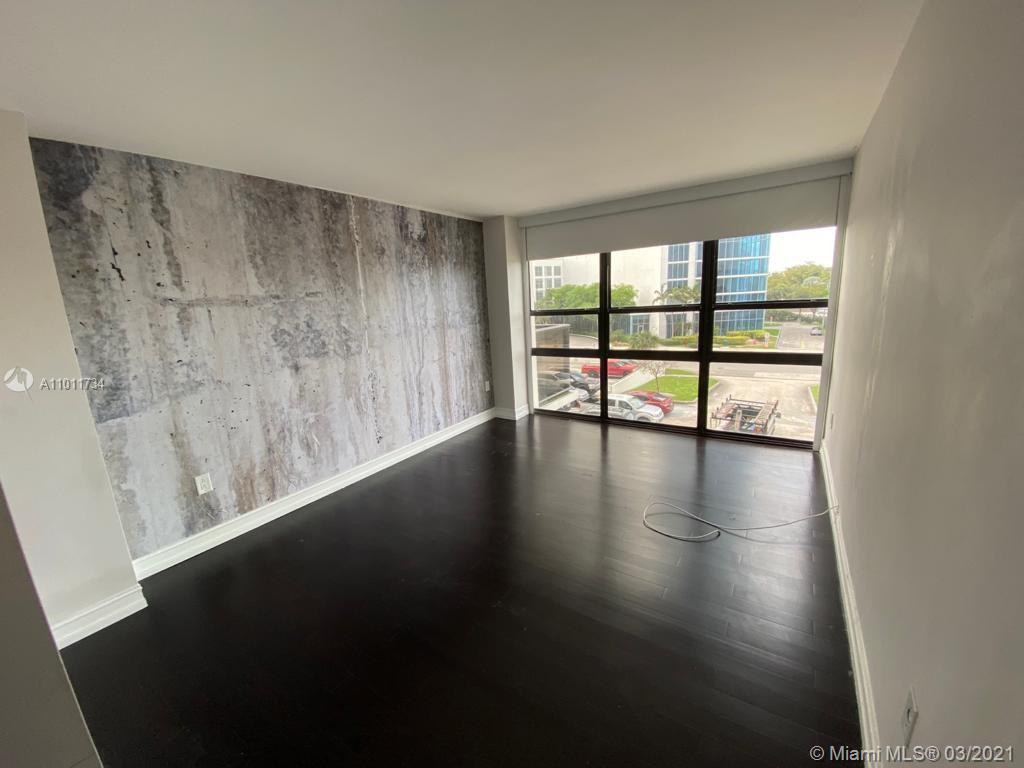 Miami, FL 33137,600 NE 36th St #310