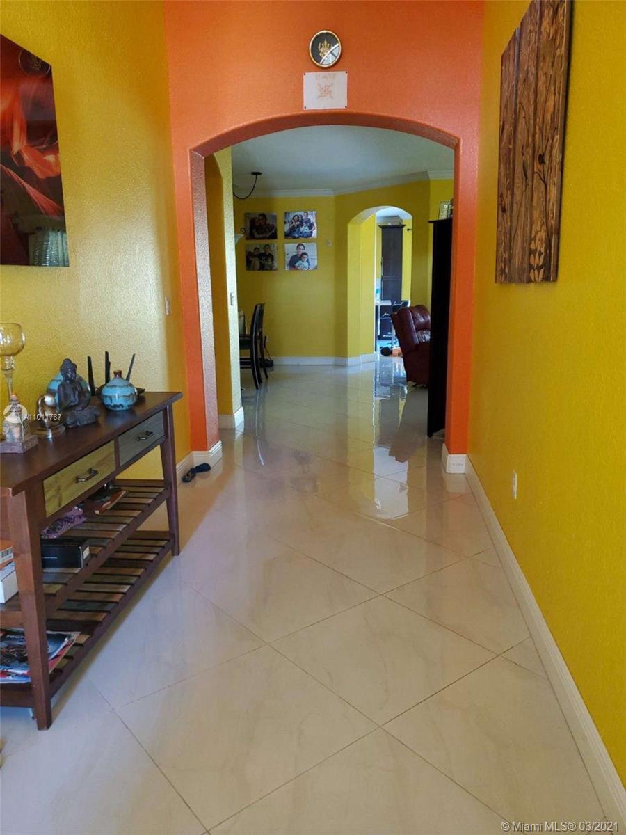 Doral, FL 33178,8566 NW 110th Ave