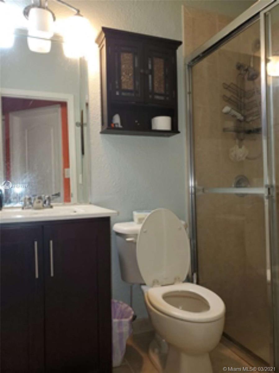 Doral, FL 33178,8566 NW 110th Ave
