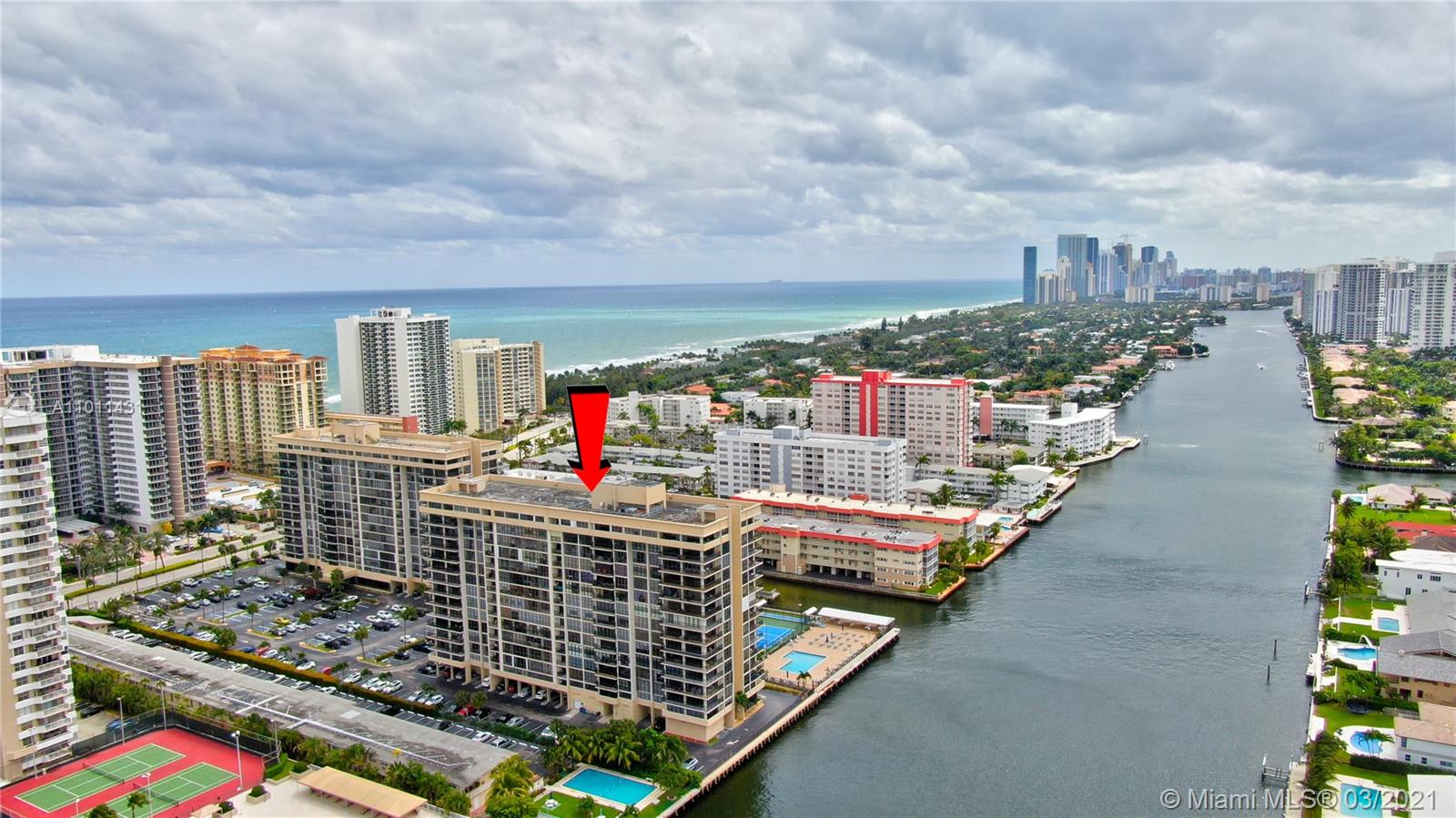 Hallandale Beach, FL 33009,2017 S Ocean Dr #905