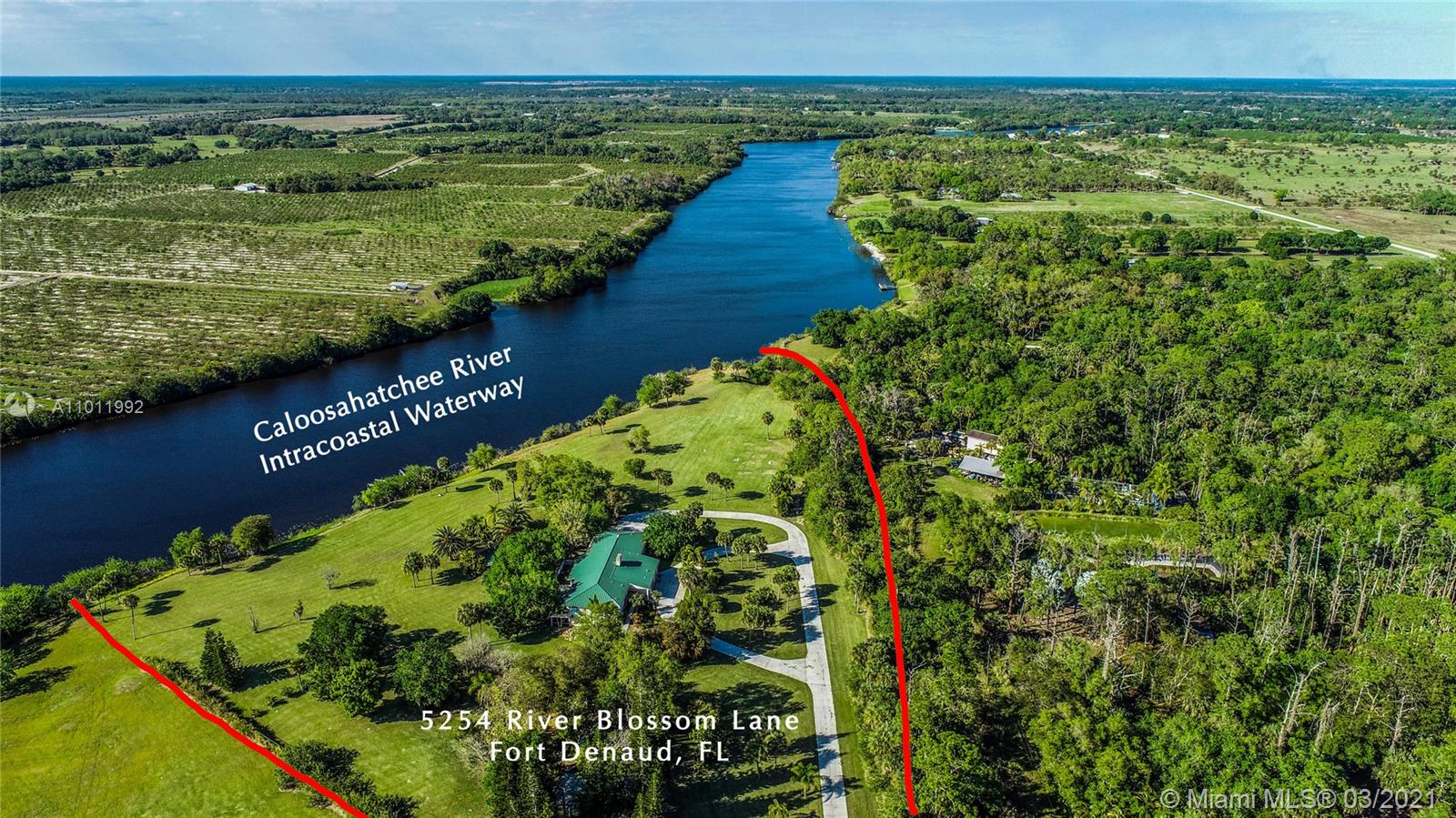 La Belle, FL 33935,5254 River Blossom Lane