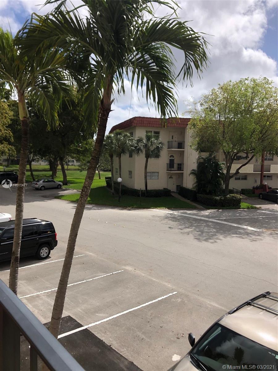 Pembroke Pines, FL 33025,671 S Hollybrook Dr #206